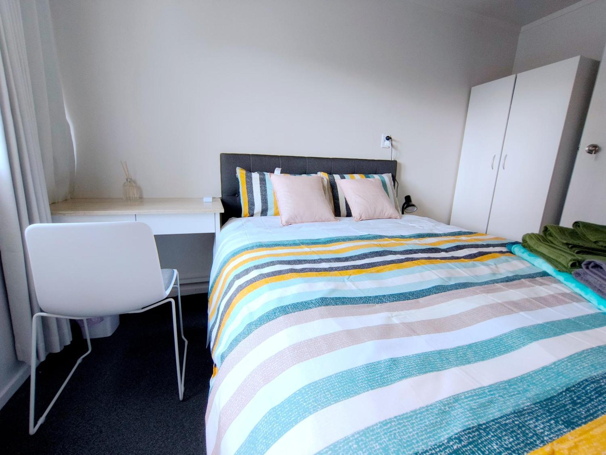 Milford Central Budget Friendly Rooms Auckland Exterior photo