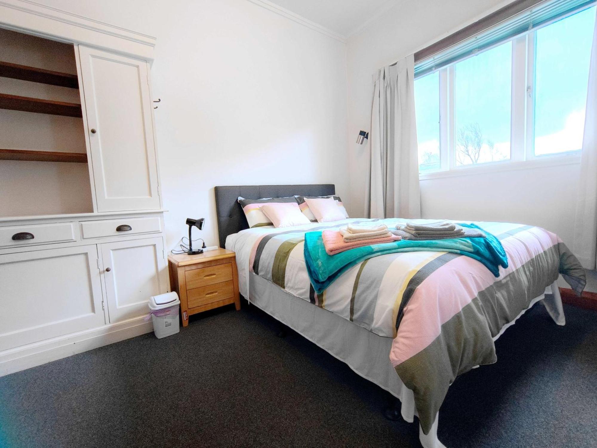 Milford Central Budget Friendly Rooms Auckland Exterior photo